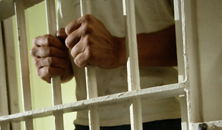 Маньяк пять лет прятался в тюрьме Маньяк пять лет прятался в тюрьме