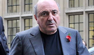 Миронов ответил "врагу" Березовскому Миронов ответил "врагу" Березовскому