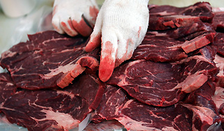 В рестораны Москвы попало опасное мясо В рестораны Москвы попало опасное мясо