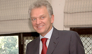 Медведев освободил министра Христенко Медведев освободил министра Христенко