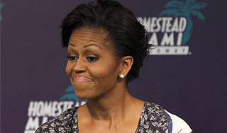 Первая леди США упала и отжалась Первая леди США упала и отжалась