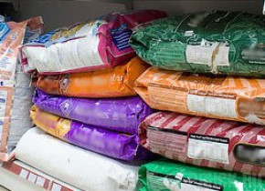 32 тонны кормов для домашних животных вернули поставщику