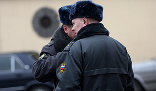 В Кущевской грабители вилкой пытали семью В Кущевской грабители вилкой пытали семью