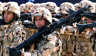 Иран грозит своим врагам войной Иран грозит своим врагам войной