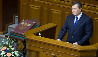 Люди Тимошенко заглушили Януковича Люди Тимошенко заглушили Януковича