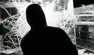 Главу района в Подмосковье избили грабители Главу района в Подмосковье избили грабители