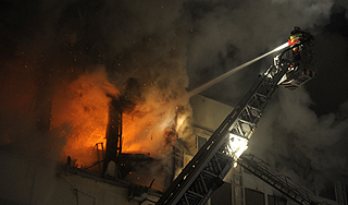 В центре Москвы сгорел автосервис В центре Москвы сгорел автосервис