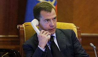 Медведев и Саркози обсудили сирийскую тему Медведев и Саркози обсудили сирийскую тему