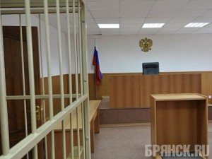 На скамье подсудимых оказалась женщина, зарубившая сожителя