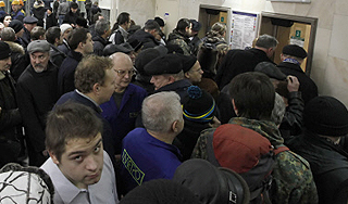 Россияне теряют в очередях миллиарды Россияне теряют в очередях миллиарды