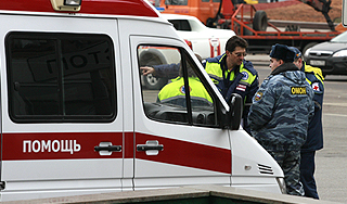 Житель Подмосковья избил врачей "скорой" Житель Подмосковья избил врачей "скорой"