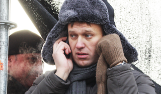 Навальный работает на ЮКОС Навальный работает на ЮКОС