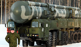 Россия укрепляет свой ядерный щит "Ярсами" Россия укрепляет свой ядерный щит "Ярсами"