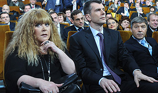 Пугачева спела песню о Прохорове Пугачева спела песню о Прохорове