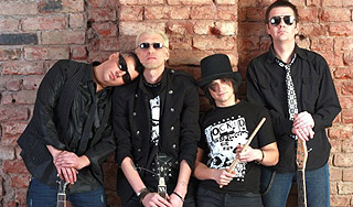 Рок-группа разбилась в ДТП под Саратовом Рок-группа разбилась в ДТП под Саратовом