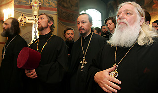 Cоставлен текст "предвыборного" молебна Cоставлен текст "предвыборного" молебна