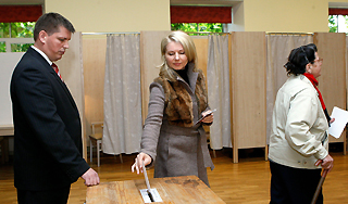 В Латвии решают судьбу русского языка В Латвии решают судьбу русского языка