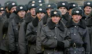 Полицейских поставят в очередь на жилье Полицейских поставят в очередь на жилье