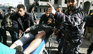 В сирийском Хомсе началась эвакуация В сирийском Хомсе началась эвакуация