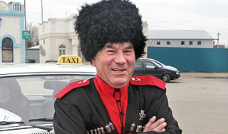 Глава полиции Калуги скрутил пьяного казака Глава полиции Калуги скрутил пьяного казака