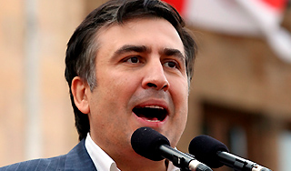 Саакашвили заманивает россиян Саакашвили заманивает россиян