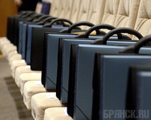 Госслужащие призвали коллег к честным выборам