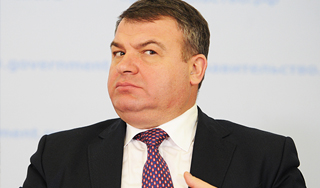 Путин хочет лишить Сердюкова зарплаты Путин хочет лишить Сердюкова зарплаты