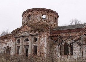 Церковь XIX века под Выгоничами оказалась бесхозной