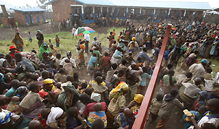 В Конго взрыв повредил консульство России В Конго взрыв повредил консульство России