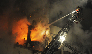 Жертвами пожара в Москве стали пять человек Жертвами пожара в Москве стали пять человек