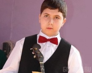 Юный домрист из Брянска отличился на фестивале в Санкт-Петербурге Ираклий Чомахашвили