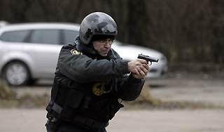 Полицейские застрелили красноярца с бомбой Полицейские застрелили красноярца с бомбой