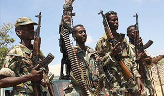 В Сомали разгорелись ожесточенные бои В Сомали разгорелись ожесточенные бои