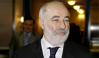 Уход Вексельберга обвалил акции "Русала" Уход Вексельберга обвалил акции "Русала"