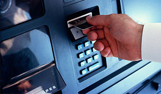 В метро прилюдно ограбили банкомат В метро прилюдно ограбили банкомат