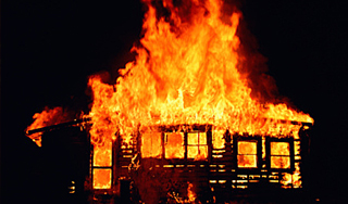 Под Красноярском сгорели мать и трое детей Под Красноярском сгорели мать и трое детей