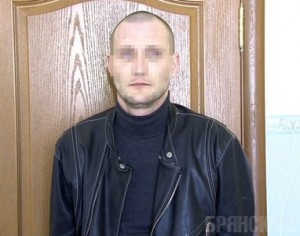 В Брянске два местных жителя работали на самарских мошенников Один из задержанных