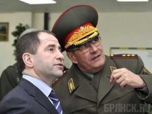 Михаил Бабич оценил работу химического завода в Почепе Михаил Бабич (на фото слева) и Валерий Капашин