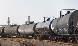 В Приморье с рельсов сошел поезд с нефтью В Приморье с рельсов сошел поезд с нефтью