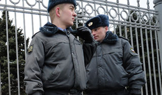 Маньяки убивали и грабили геев в Москве Маньяки убивали и грабили геев в Москве