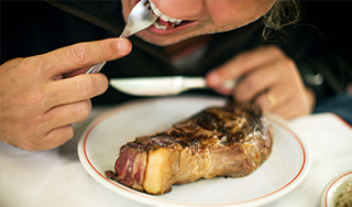 На острове Русский поймали двух людоедов На острове Русский поймали двух людоедов