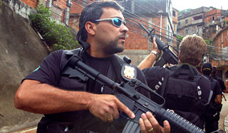 "Банда блондинок" похищала женщин из ТЦ "Банда блондинок" похищала женщин из ТЦ