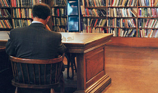 В Испании нашли "библиотекаря "Аль-Каиды" В Испании нашли "библиотекаря "Аль-Каиды"