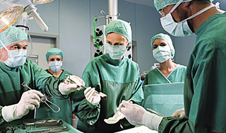 Американцу пересадили лицо, язык и зубы Американцу пересадили лицо, язык и зубы