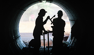 Воры выкопали километровый тоннель Воры выкопали километровый тоннель