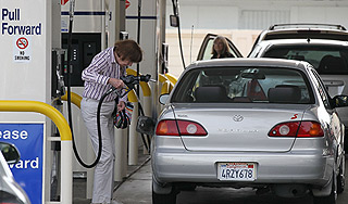 Власти Британии устроили топливный кризис Власти Британии устроили топливный кризис