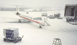 В Ростове отказала система посадки лайнеров В Ростове отказала система посадки лайнеров