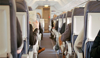 Людей заперли в Boeing из-за угрозы холеры Людей заперли в Boeing из-за угрозы холеры