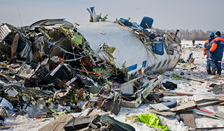 Пассажиры самолета сгорали заживо Пассажиры самолета сгорали заживо