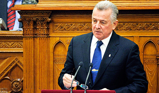 Cкандал лишил Венгрию президента Cкандал лишил Венгрию президента